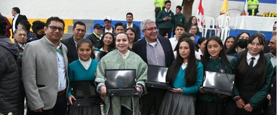 En Boyacá, ministra Sandra Urrutia, socializó estrategia para la ‘Democratización de las TIC’