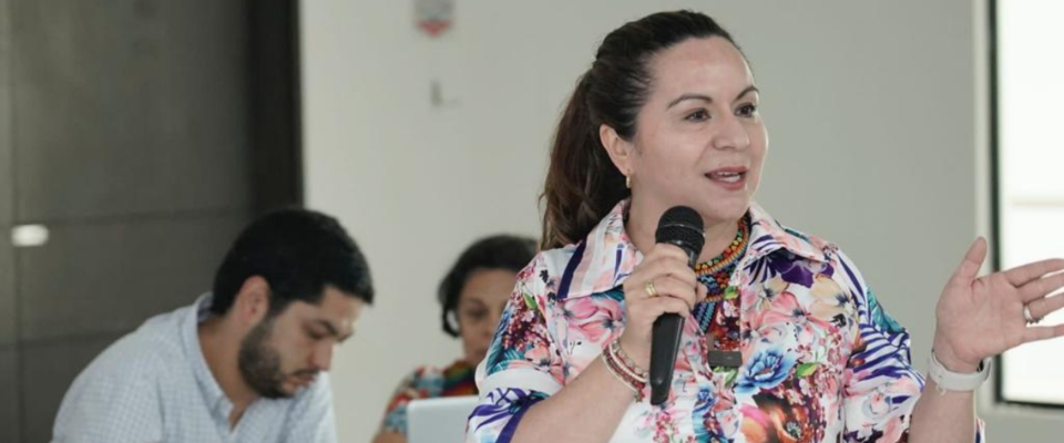 MinTIC destinará recursos para la entrega de computadores y laboratorios  digitales en Puerto Boyacá