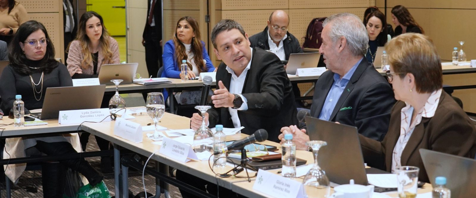 “El Sena es mi gran aliado para la transformación tecnológica de Colombia”: ministro Lizcano